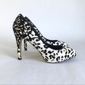 Black House White Market 8.5 Leopard animal heels